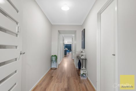 Property photo of 7 Sidon Circuit Tarneit VIC 3029