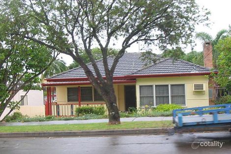 32 Picnic Point Rd, Panania, NSW 2213