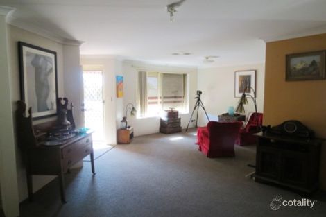 Property photo of 10 Thaxted Place Swan View WA 6056