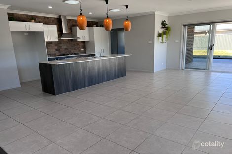 Property photo of 8 Clinton Way Hamlyn Terrace NSW 2259