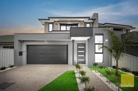62A WELWYN PDE, DEER PARK, VIC 3023