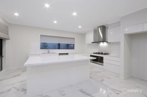 Property photo of 26 Parkedge Drive Wantirna South VIC 3152