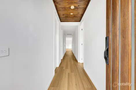 37 FLAG BVD, TARNEIT, VIC 3029