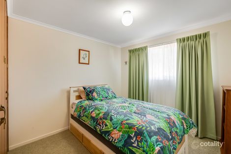 Property photo of 2/4 Clive Crescent Darling Heights QLD 4350