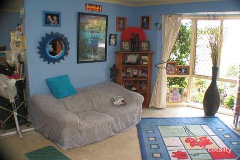 Property photo of 8 Tamarind Close Nerang QLD 4211