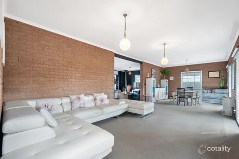 Property photo of 4 Edward Place Traralgon VIC 3844