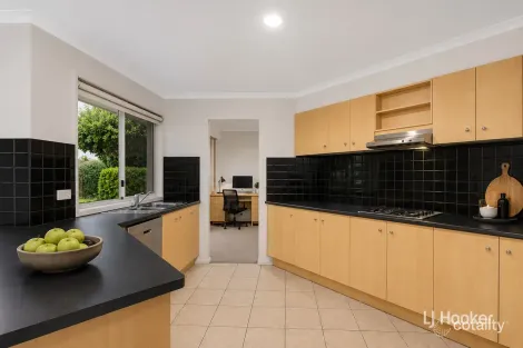 Property photo of 4 Dalkeith Drive Point Cook VIC 3030