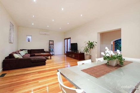 Property photo of 10 Montague Avenue Glen Iris VIC 3146