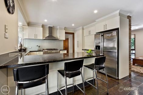 Property photo of 15 Crest Road Research VIC 3095