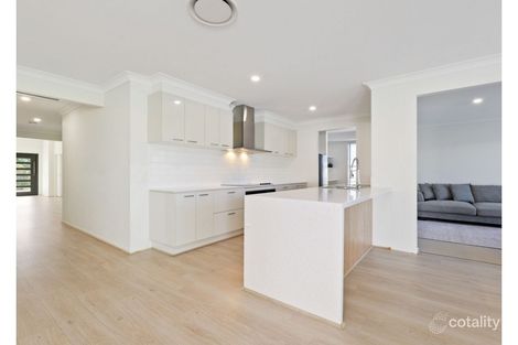 Property photo of 17 Marina View Drive Pelican Waters QLD 4551