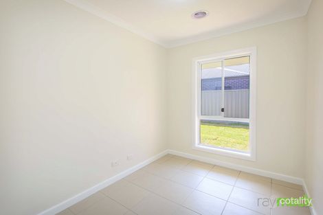Property photo of 24 Cambridge Drive Thurgoona NSW 2640