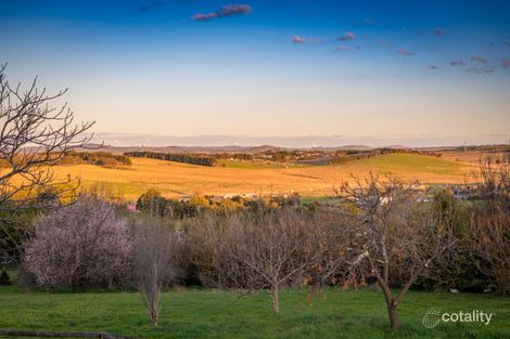 Property photo of 8 Cottrell Close Yass NSW 2582