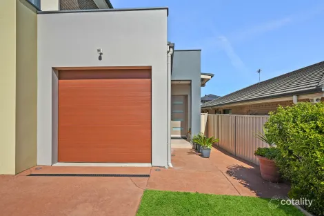 Property photo of 5 Lilli Pilli Drive Pleasure Point NSW 2172