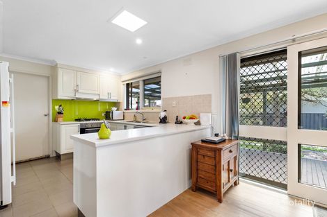 Property photo of 7 Mountain View Avenue Woodend VIC 3442