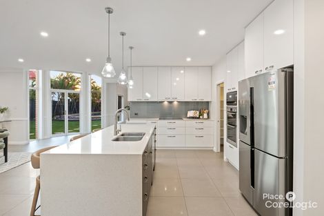 Property photo of 19 Willow Place Carindale QLD 4152