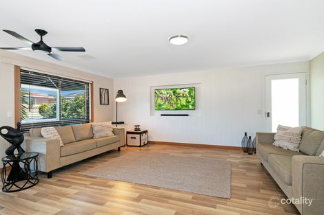 Property photo of 11 Swallow Avenue Paradise Point QLD 4216