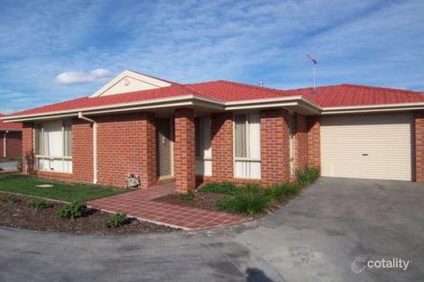 1/11 Coco Pde, Skye, VIC 3977