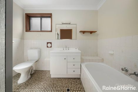 Property photo of 10/7 Shrike Place Ingleburn NSW 2565