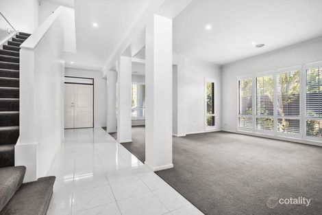 Property photo of 1 Susan Street Hampton VIC 3188