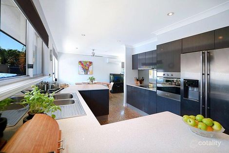 Property photo of 162 Monaco Street Broadbeach Waters QLD 4218