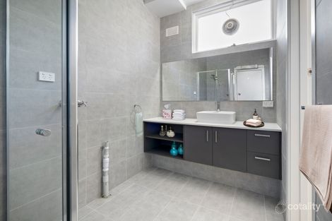 2/3 Canberra Rd, Toorak, VIC 3142