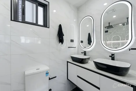 Property photo of 16 Caley Road Bradbury NSW 2560