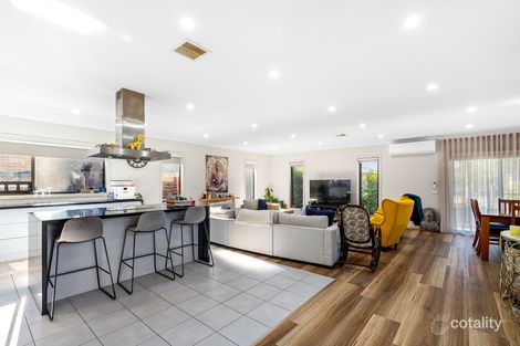 Property photo of 19 Manhattan Close Point Cook VIC 3030