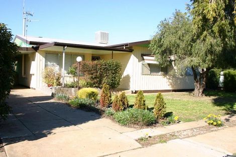 3 Holloway Gr, Swan Hill, VIC 3585