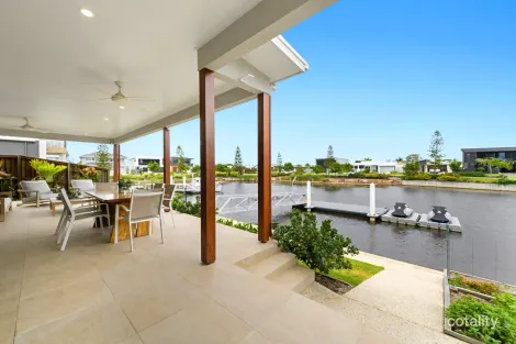 13 Harbourlights Way, Pelican Waters, QLD 4551