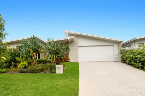 Property photo of 13 Harbourlights Way Pelican Waters QLD 4551