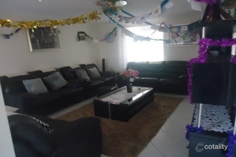 Property photo of 6 Haldis Place Plumpton NSW 2761