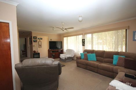 Property photo of 4 Pershing Place Tanilba Bay NSW 2319
