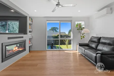 Property photo of 33 Nottingham Avenue Somerville VIC 3912