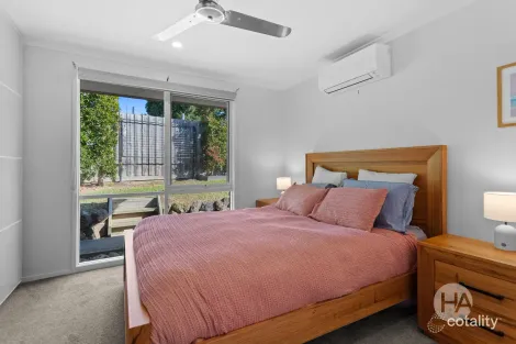 Property photo of 33 Nottingham Avenue Somerville VIC 3912