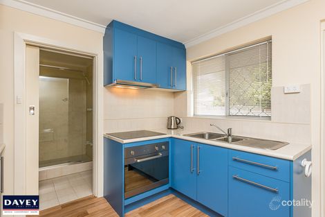 8/3 Westborough St, Scarborough, WA 6019