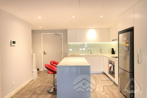 Property photo of 615/3 Foreshore Place Wentworth Point NSW 2127