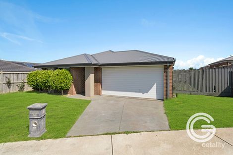 Property photo of 14 Highvale Rise Warragul VIC 3820