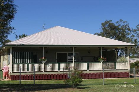 17 Charles St, Crows Nest, QLD 4355