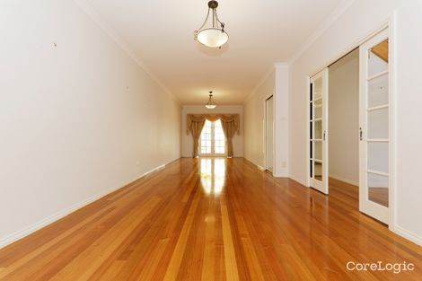 Property photo of 32 Hinkler Road Glen Waverley VIC 3150