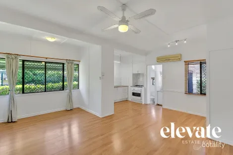 Property photo of 28 Nettleton Crescent Moorooka QLD 4105
