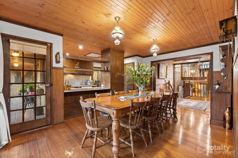 Property photo of 17-19 Feversham Avenue Park Orchards VIC 3114