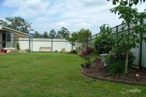 Property photo of 5 Bowerbird Place Landsborough QLD 4550