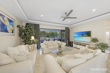 Property photo of 19 Fourth Avenue Labrador QLD 4215