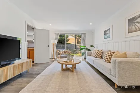Property photo of 1 Olive Grove Boronia VIC 3155