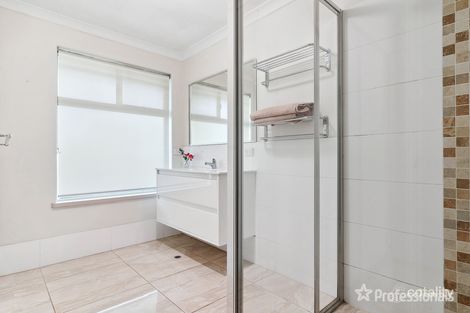 Property photo of 6 Glazier Grove Wellard WA 6170