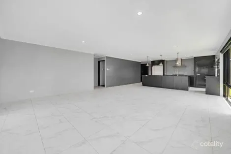 Property photo of 11 Hillbrook Approach Caversham WA 6055