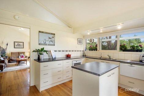 Property photo of 53 York Street Eltham VIC 3095