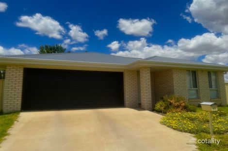 Property photo of 60 Zirilli Avenue Griffith NSW 2680