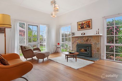 Property photo of 21 Warrigal Road Mentone VIC 3194