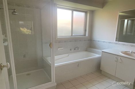 Property photo of 22 Jerilderie Drive Berwick VIC 3806